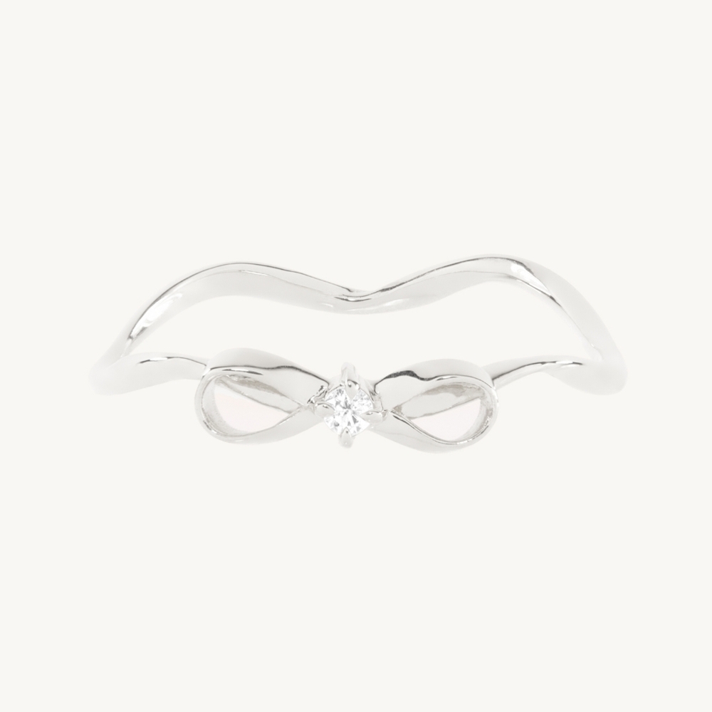 Lovesick Diamond Bow Ring (4 US)